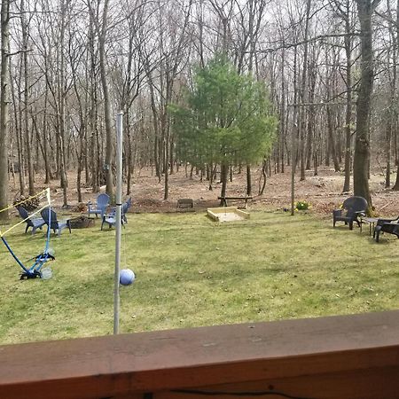 Serenity And Fun All In One In This Cozy Pocono Cabin Jim Thorpe Eksteriør billede