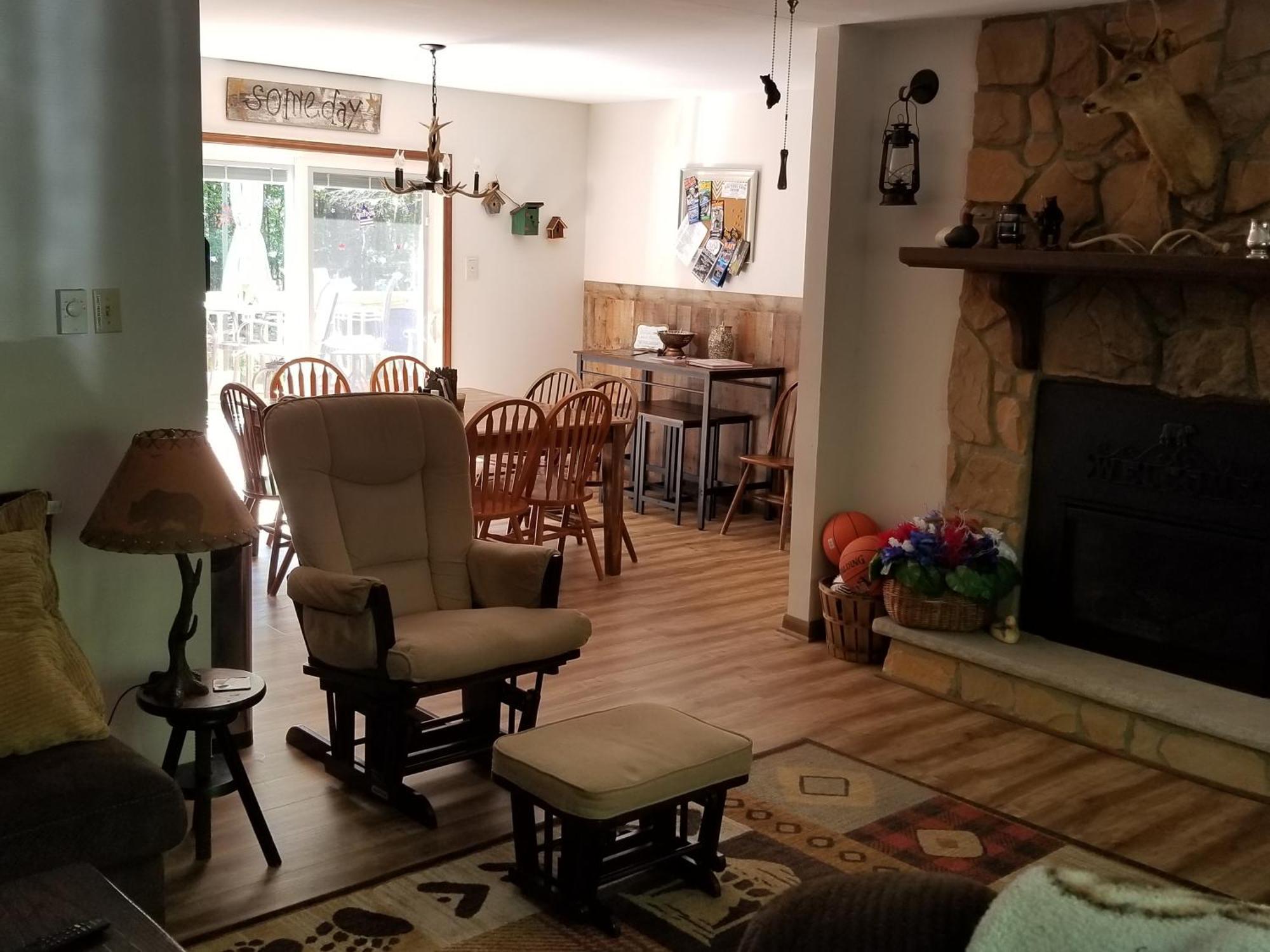 Serenity And Fun All In One In This Cozy Pocono Cabin Jim Thorpe Eksteriør billede