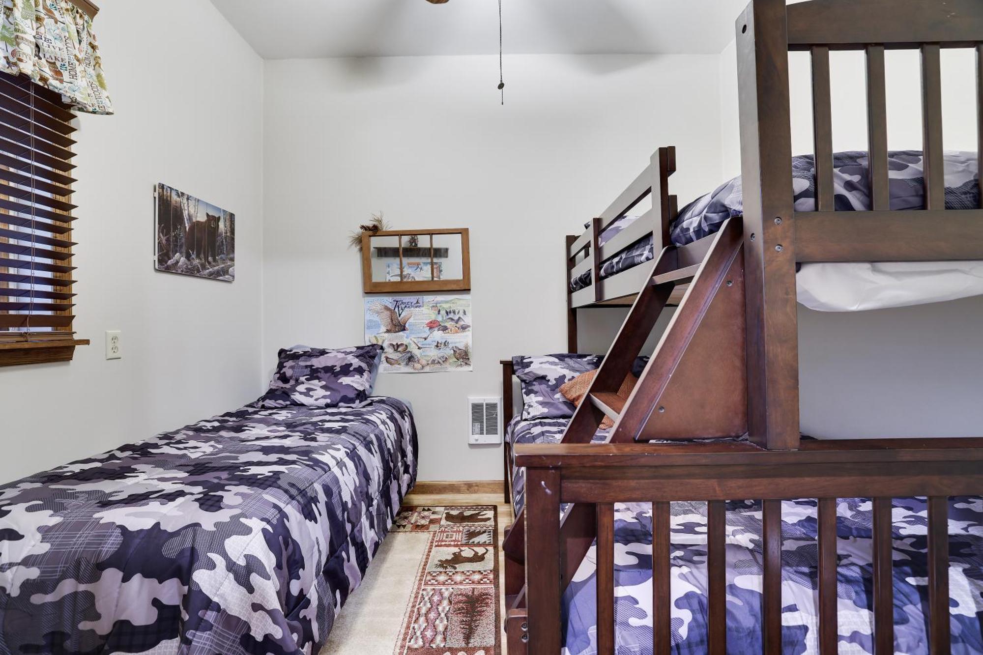 Serenity And Fun All In One In This Cozy Pocono Cabin Jim Thorpe Eksteriør billede