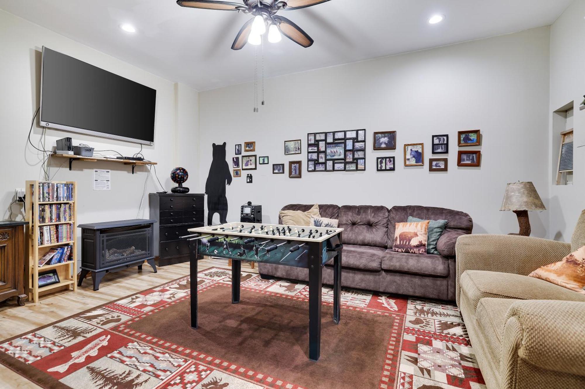 Serenity And Fun All In One In This Cozy Pocono Cabin Jim Thorpe Eksteriør billede